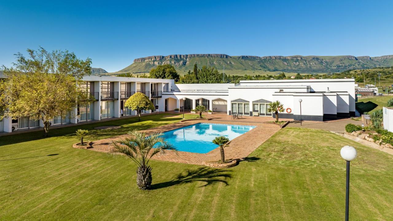 African Sky Harrismith Inn Екстериор снимка