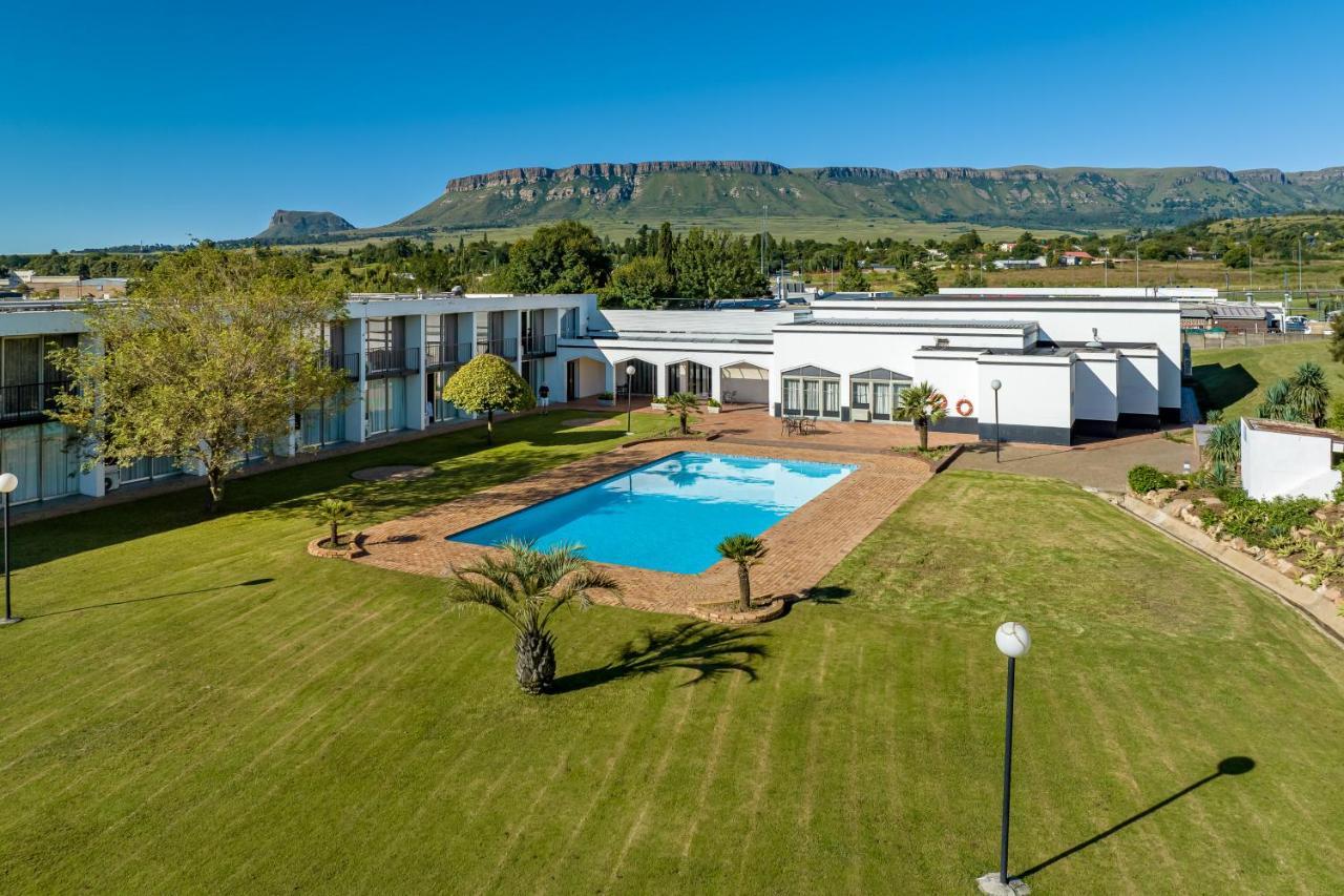 African Sky Harrismith Inn Екстериор снимка