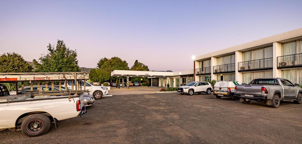 African Sky Harrismith Inn Екстериор снимка
