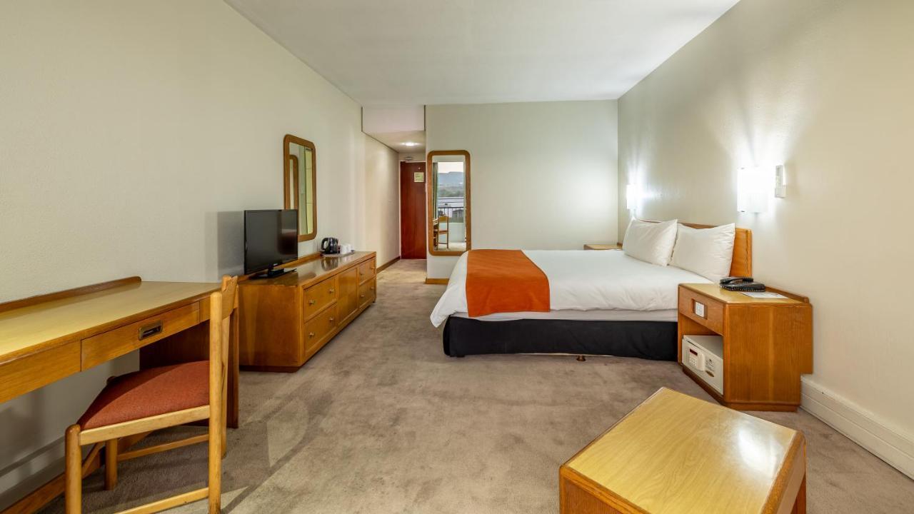 African Sky Harrismith Inn Екстериор снимка